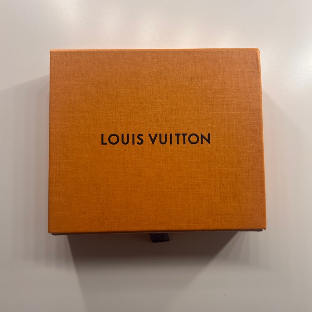 Louis Vuitton Blue Ombré Monogram Mahina Wallet - Picture 14 of 14